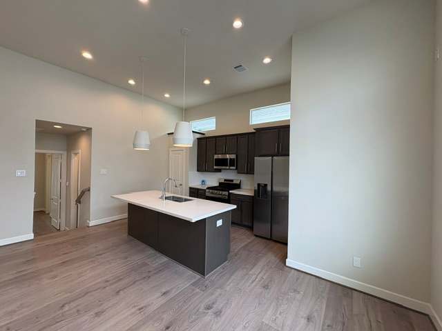 714 Wilshire Brook Ln photo 4