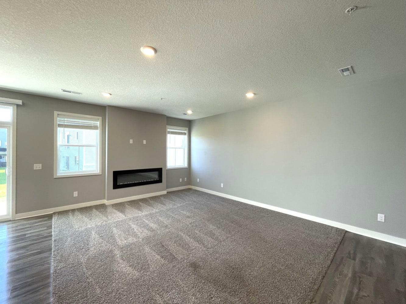 14169 Aberdeen Wy photo 2