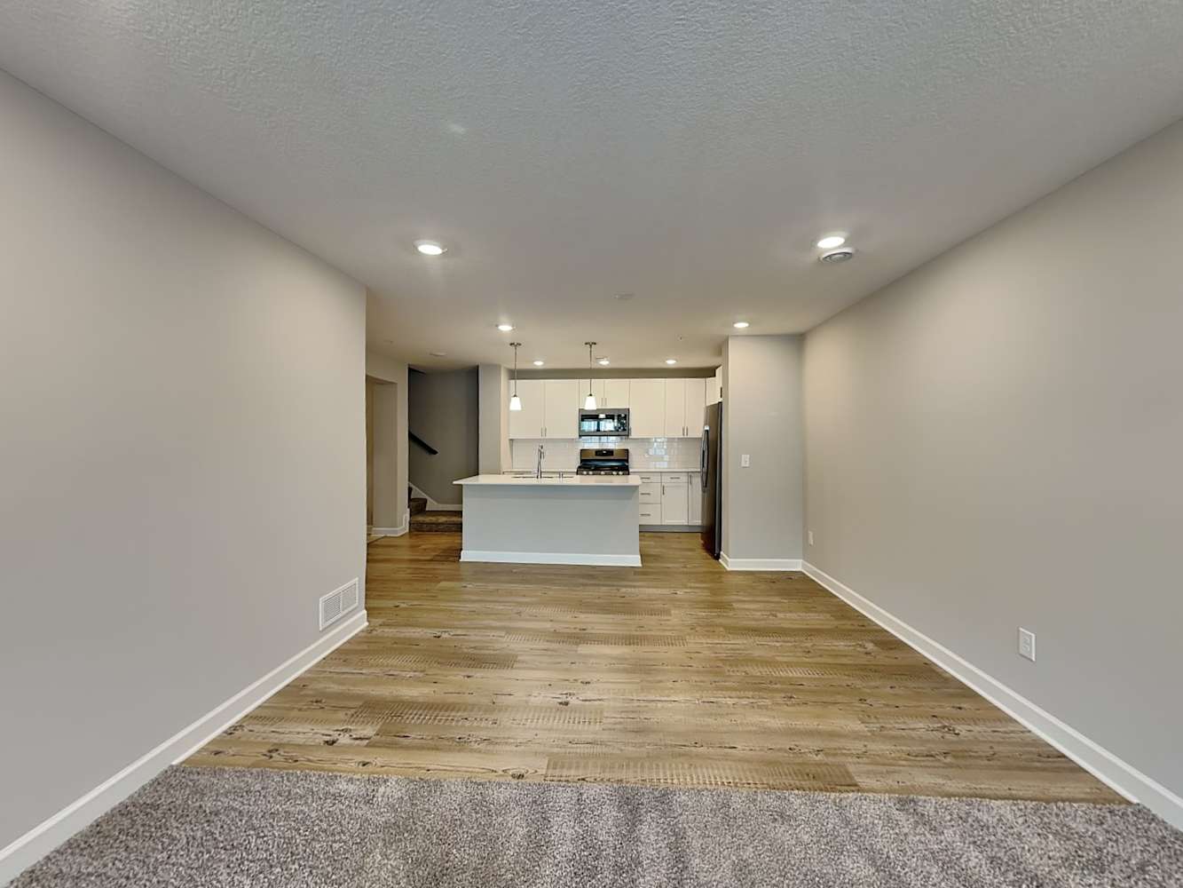 10926 Zest St NE photo 5