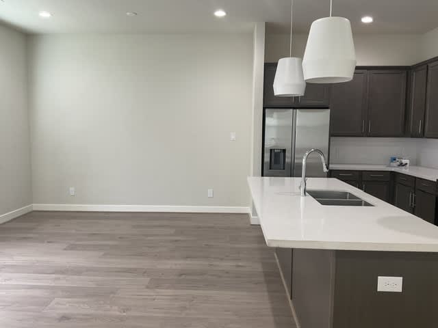 10518 Executive Lake Dr photo 3