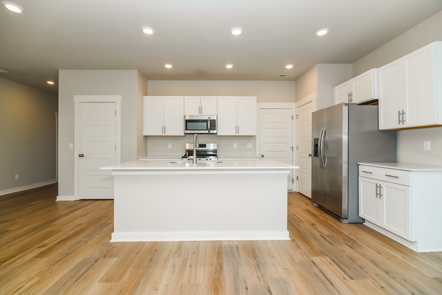 1007 Baltusrol Ln photo 5