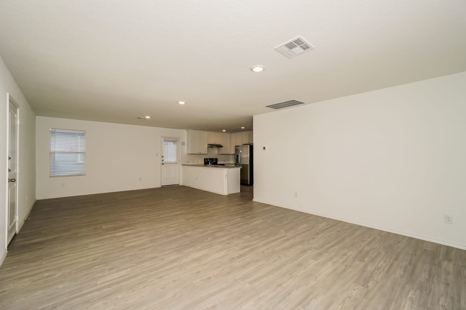 121 Parish Ln photo 4