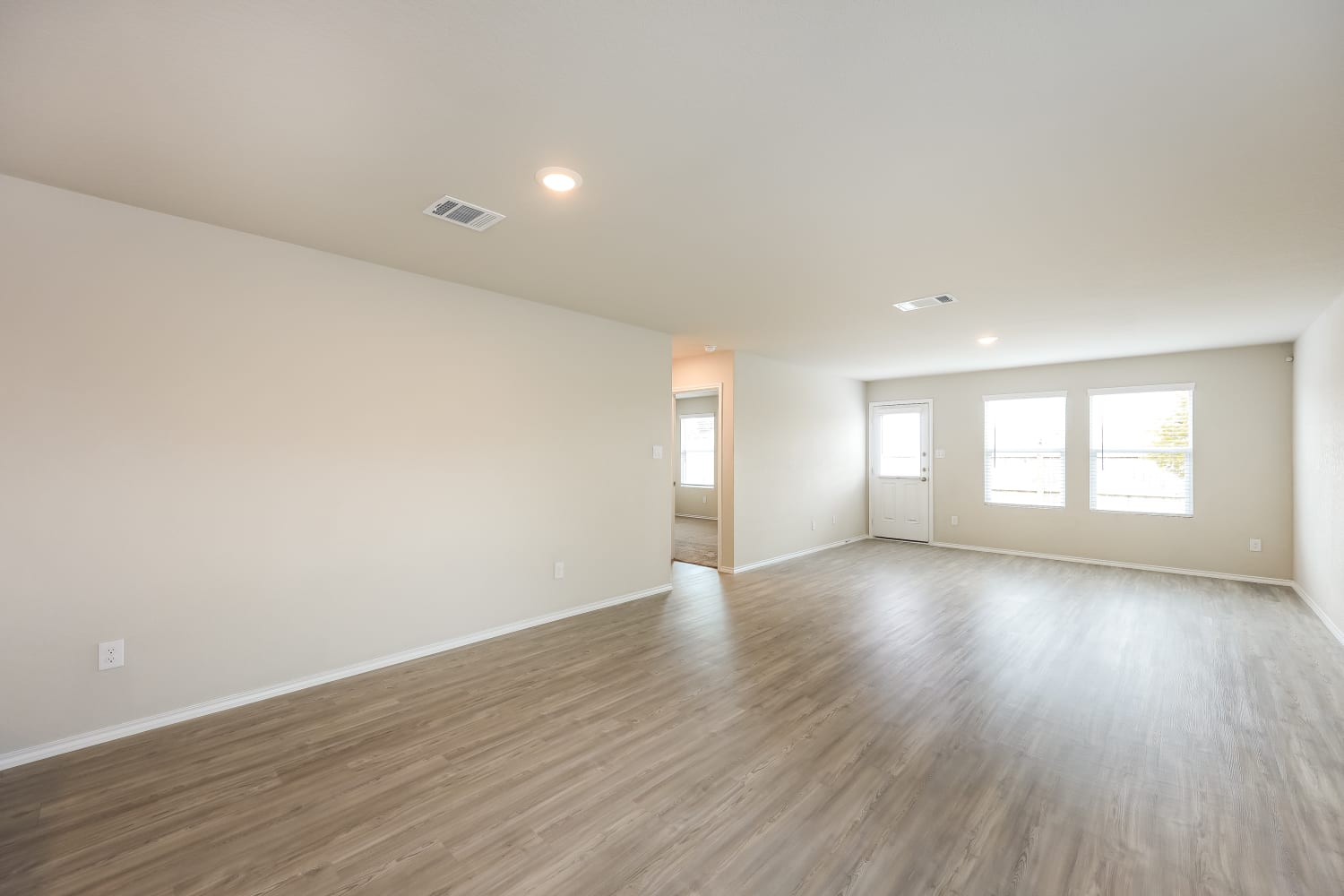 134 Pasadena Pl photo 4