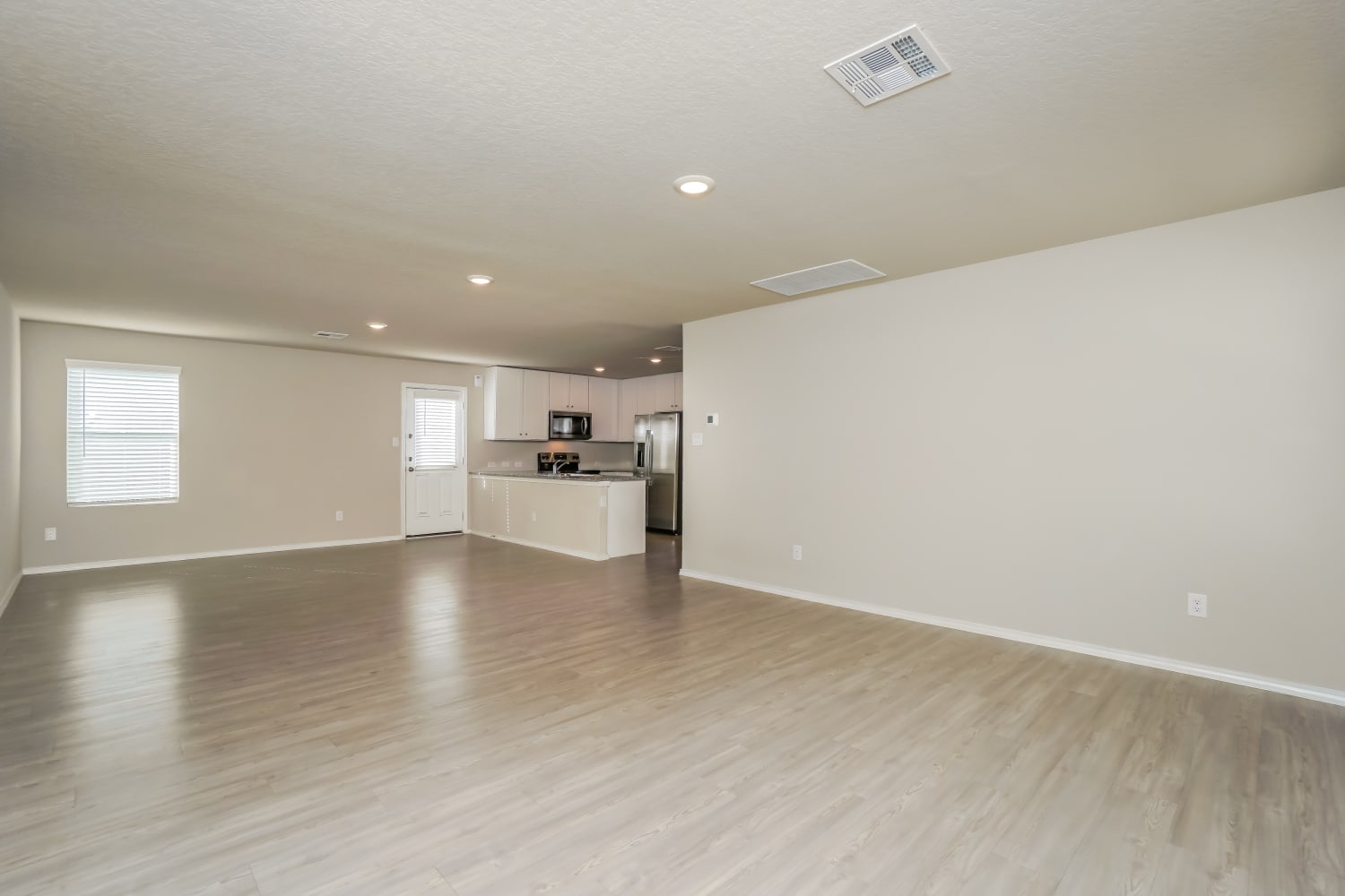 118 Pasadena Pl photo 5
