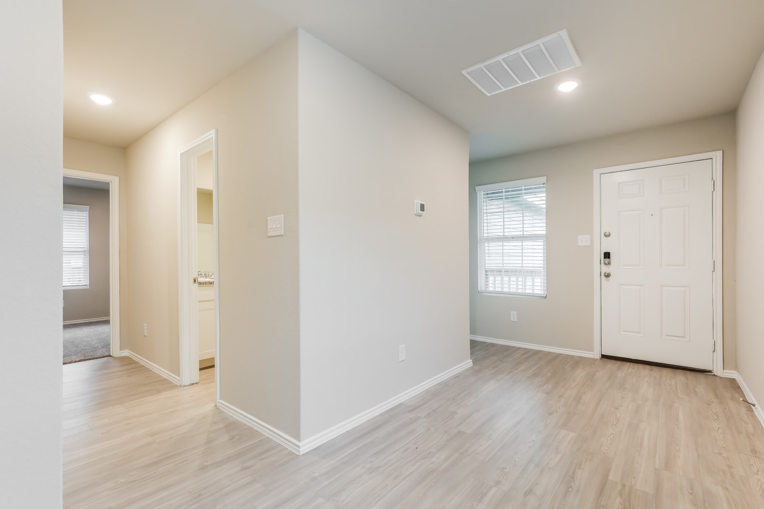 5711 Leon Pl photo 3