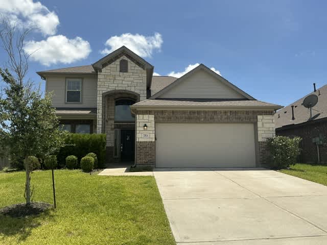 753 Ridgewood Lake Dr photo 2