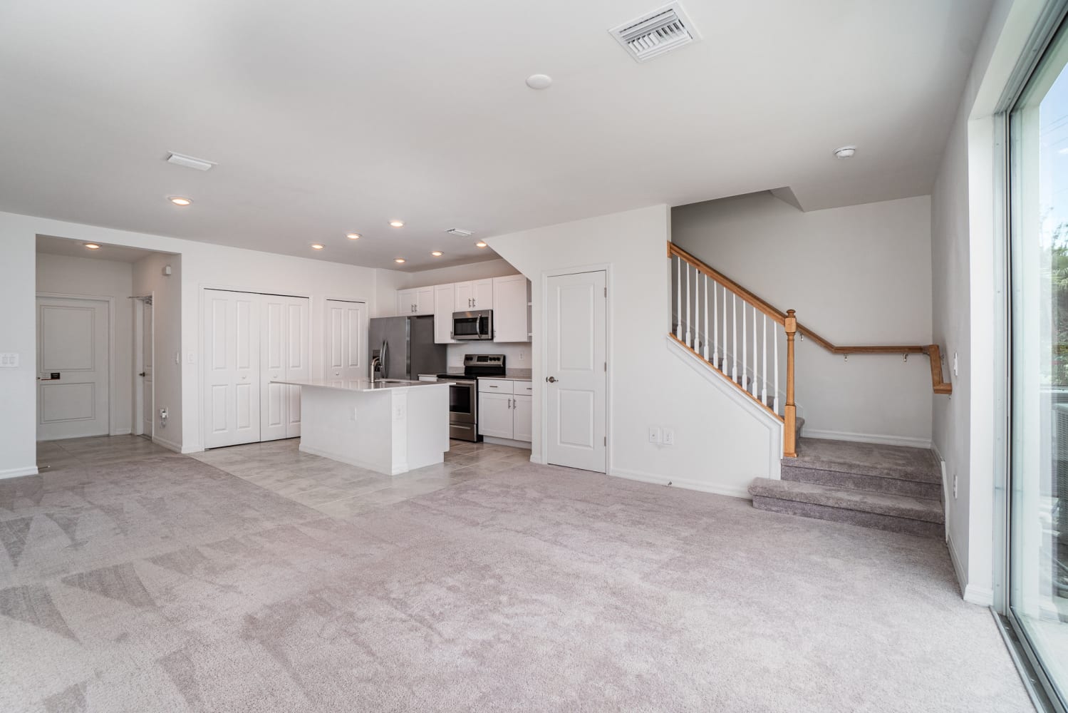 7153 Greenwood Park Cir photo 4