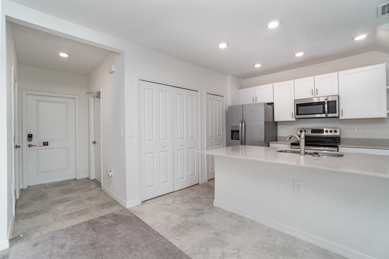 7153 Greenwood Park Cir photo 3