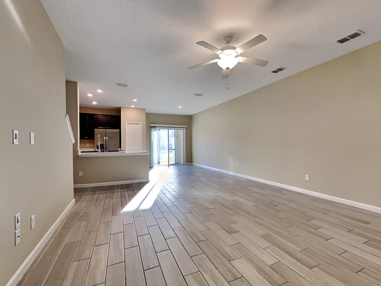 580 Cherry Ridge Dr photo 5