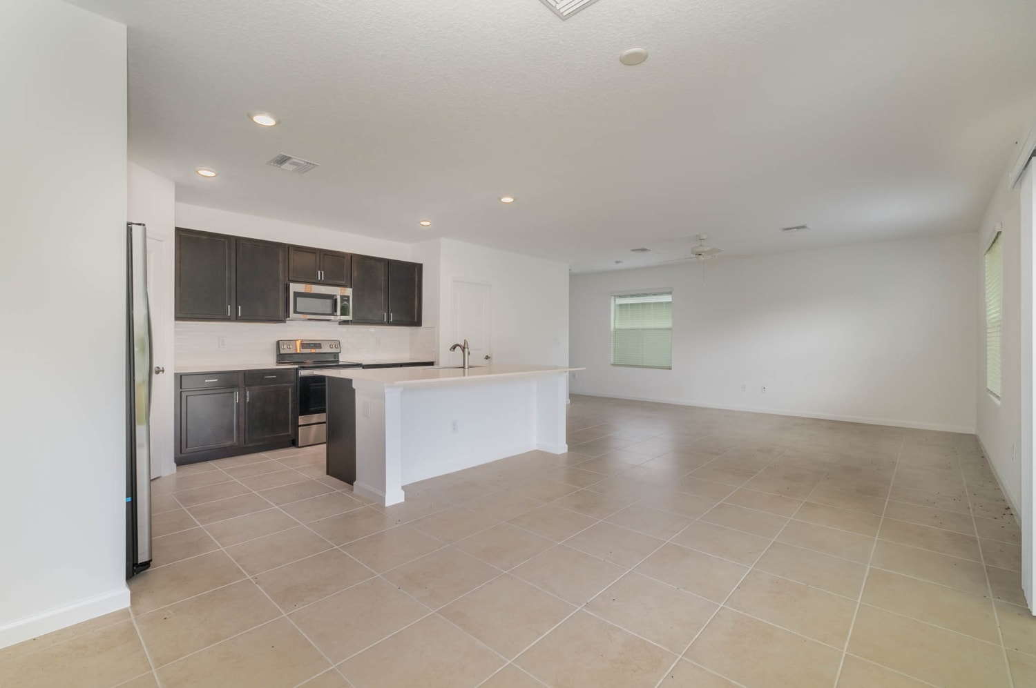 1496 Diablo Cir SW photo 5