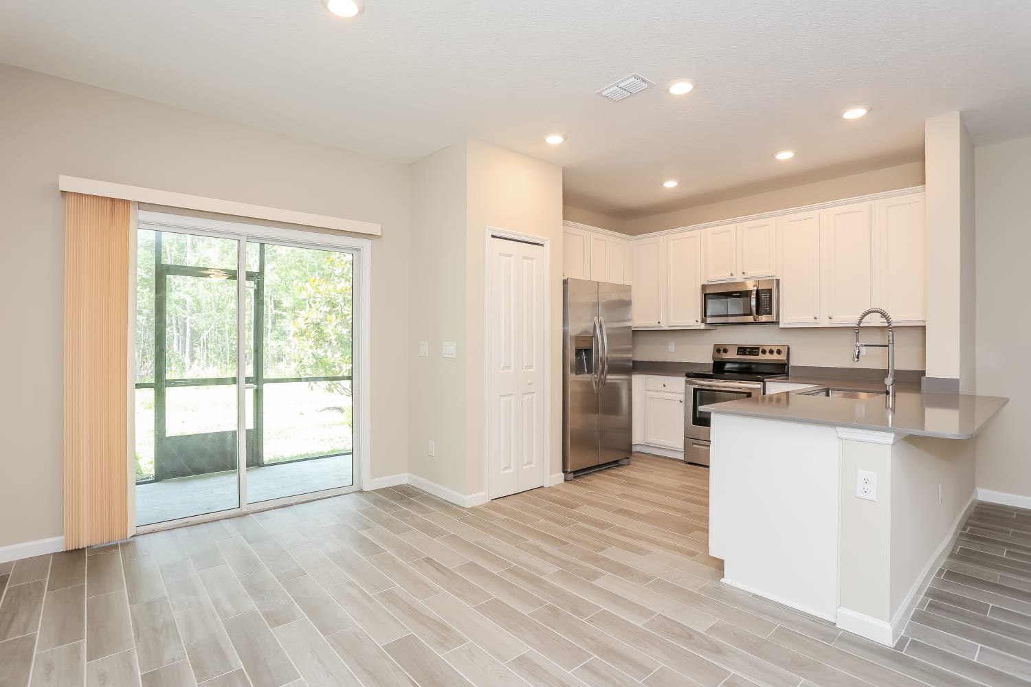 1235 Coastal Meadow Trl photo 5