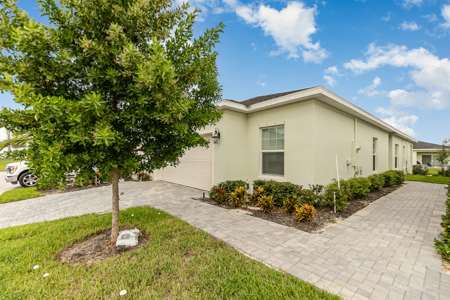 1228 Preston Estates Cir photo 2