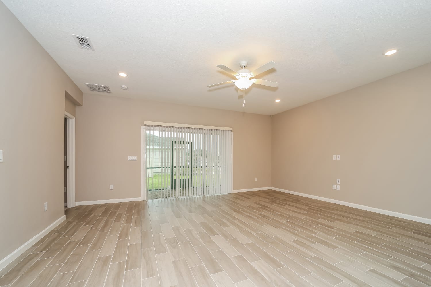 7925 Thyme Trl photo 3