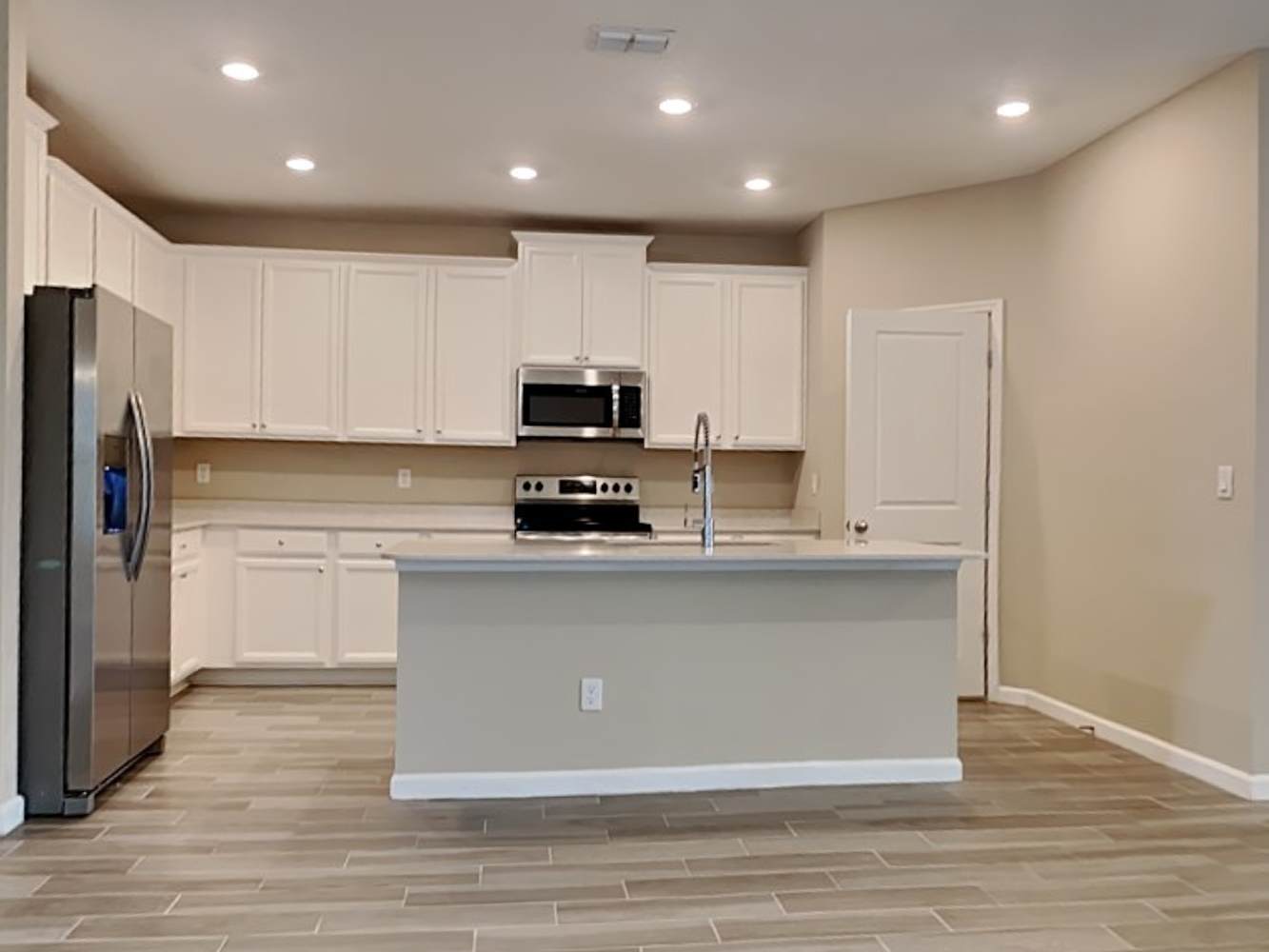 7539 Chervil St photo 5
