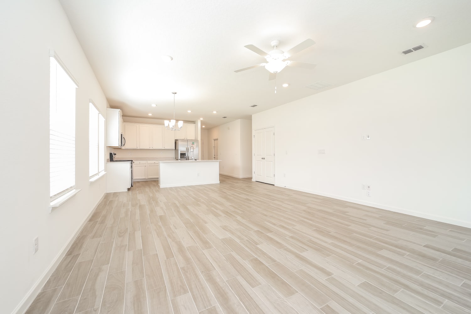 7561 Chervil St photo 5