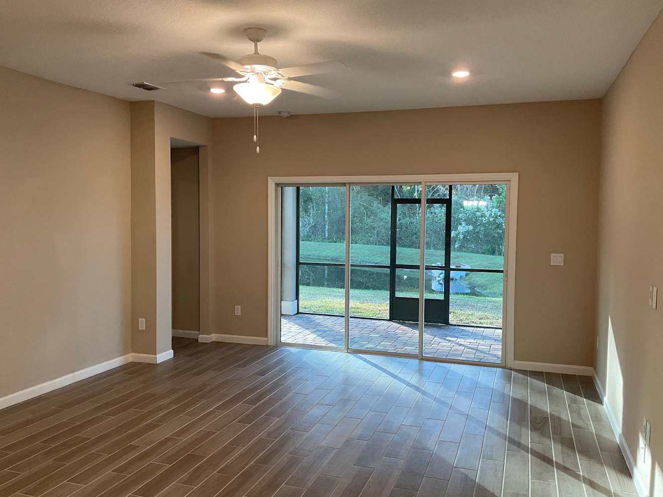 6364 Starlight Dr photo 5