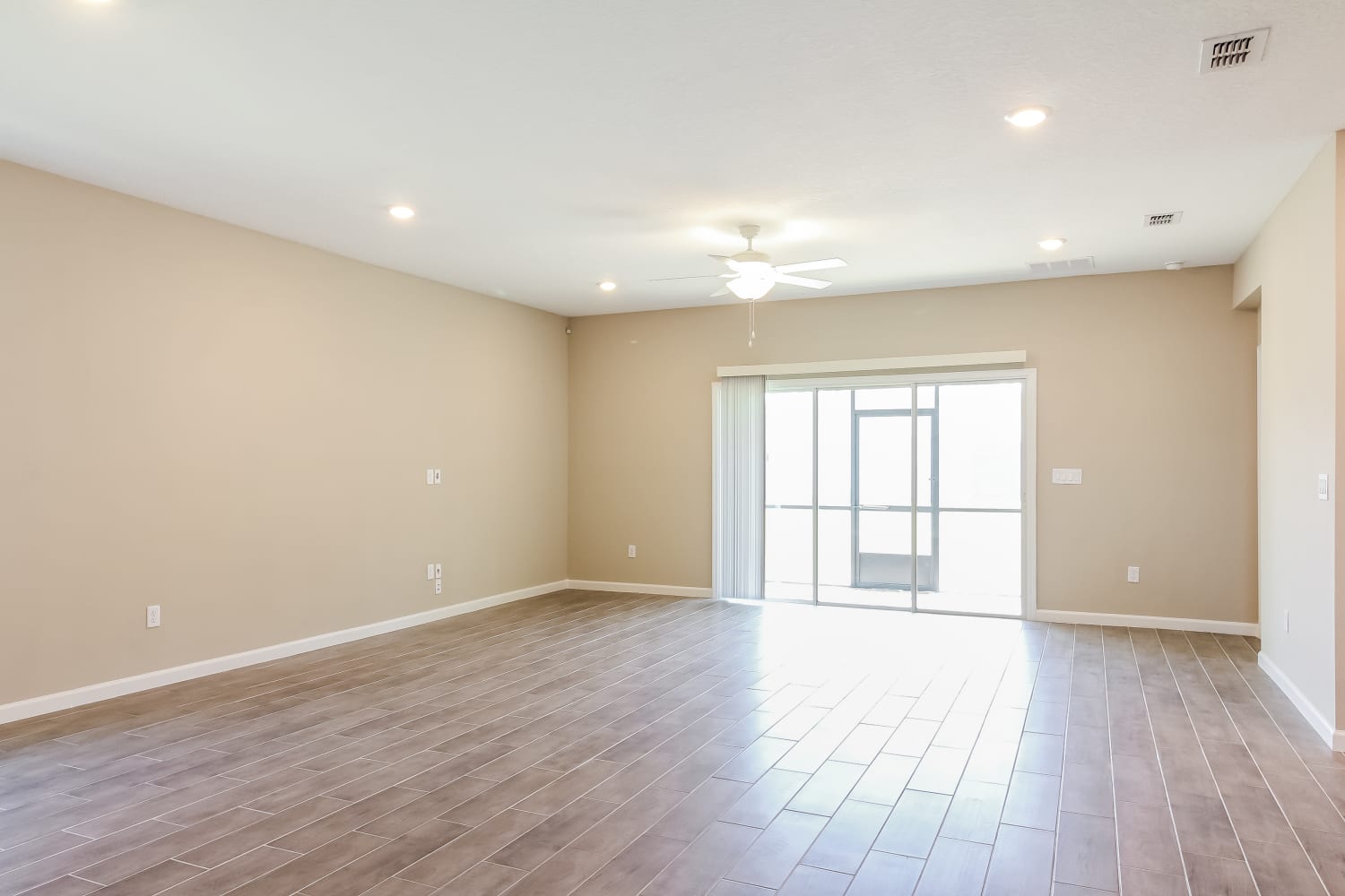 6786 Falls Chase Ln photo 3