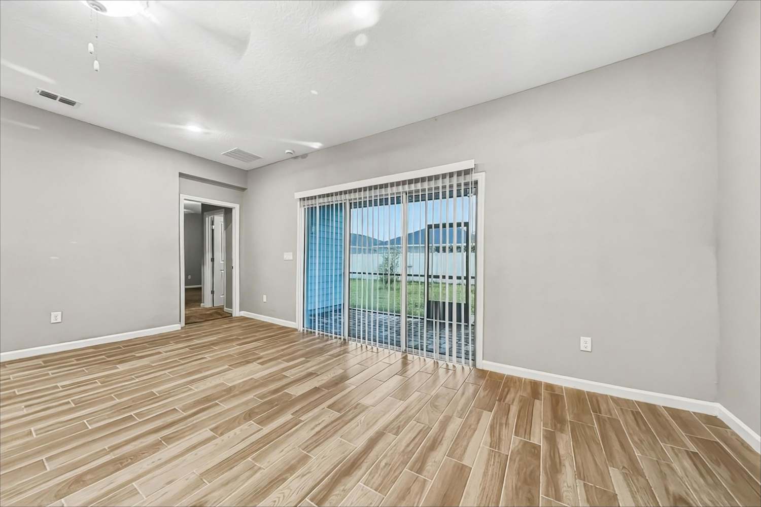 6769 Tidal Creek Ln photo 5