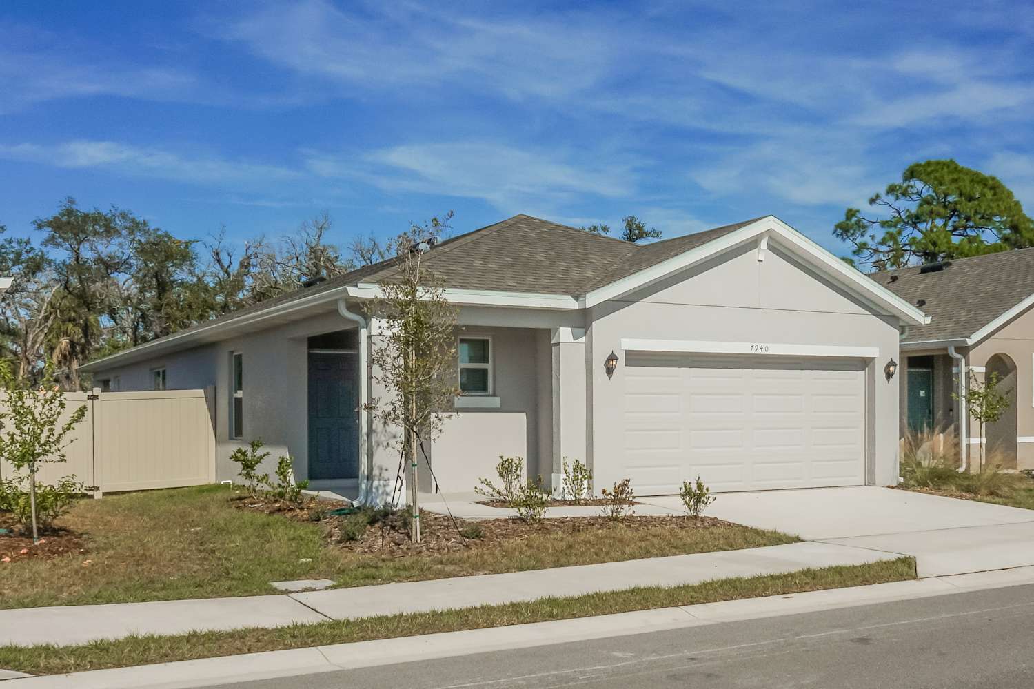 7940 Majestic Palms Court photo 3