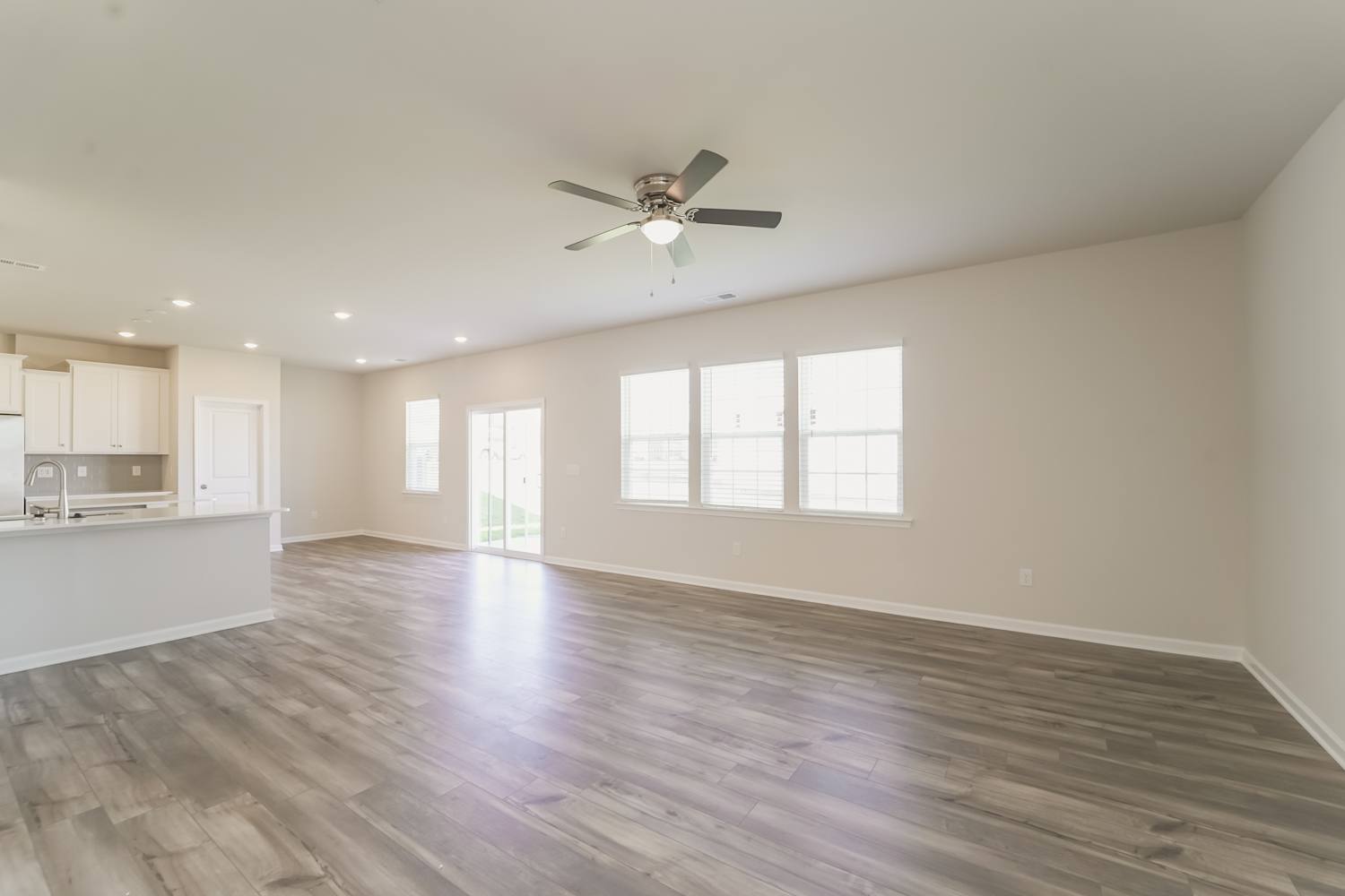 7083 Juneberry Way photo 4