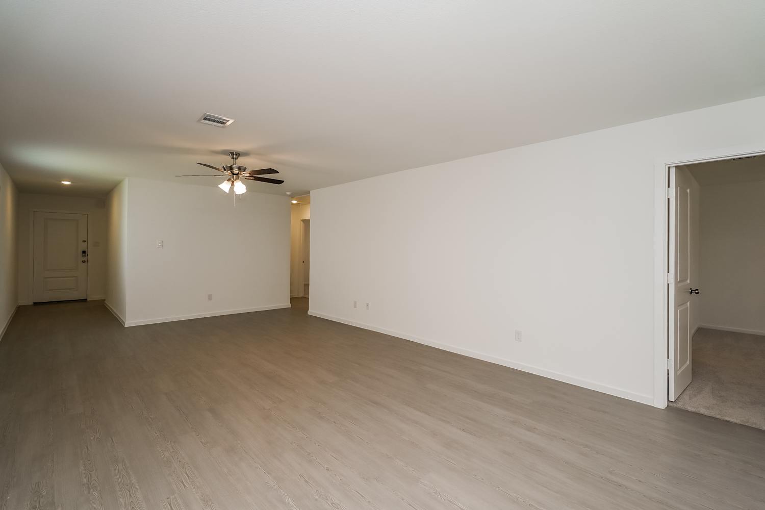 3113 Lynmar Lane photo 5