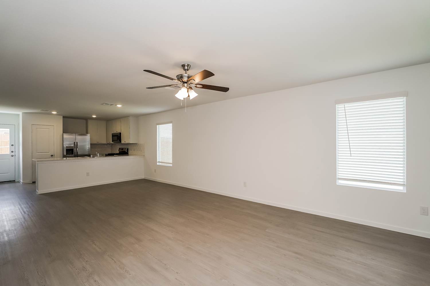 3113 Lynmar Lane photo 4