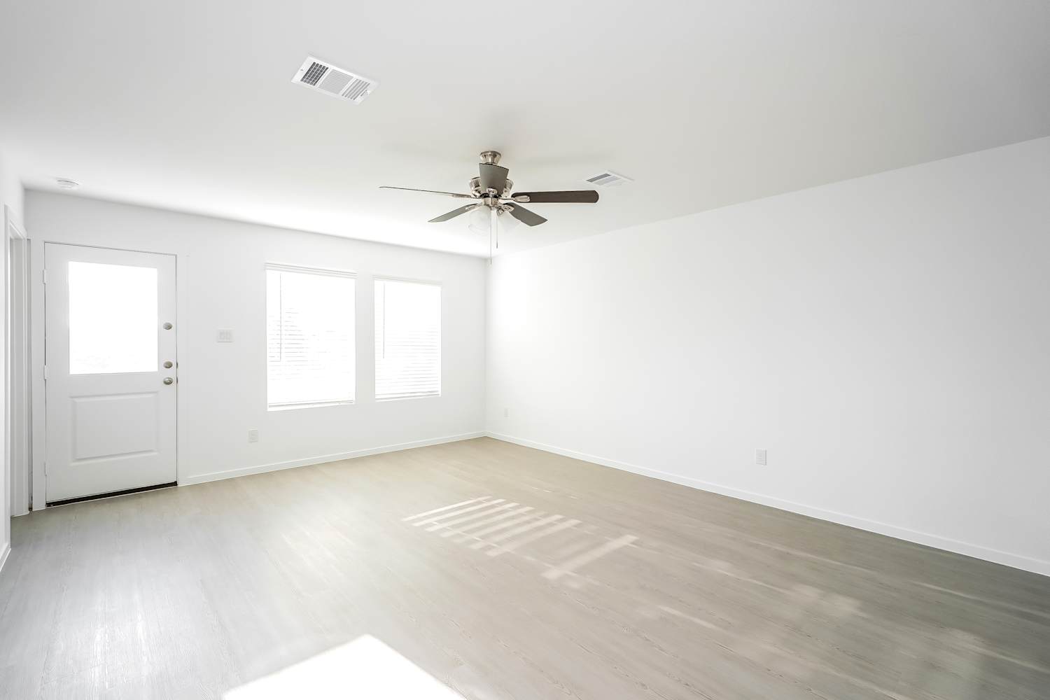 9612 Verite Street photo 3