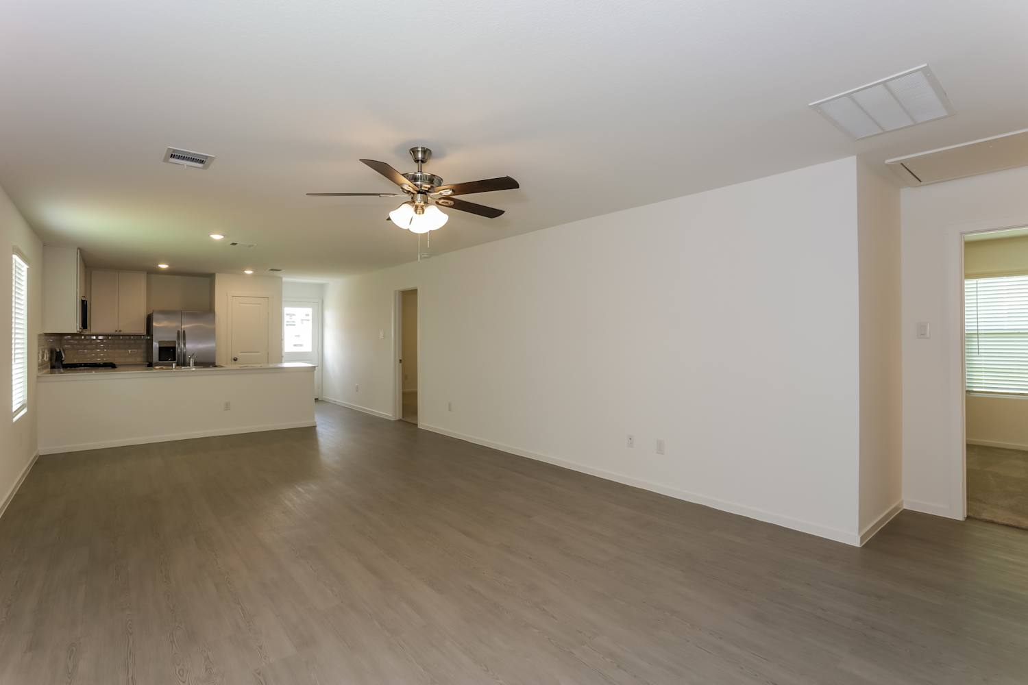 3148 Lynmar Lane photo 4