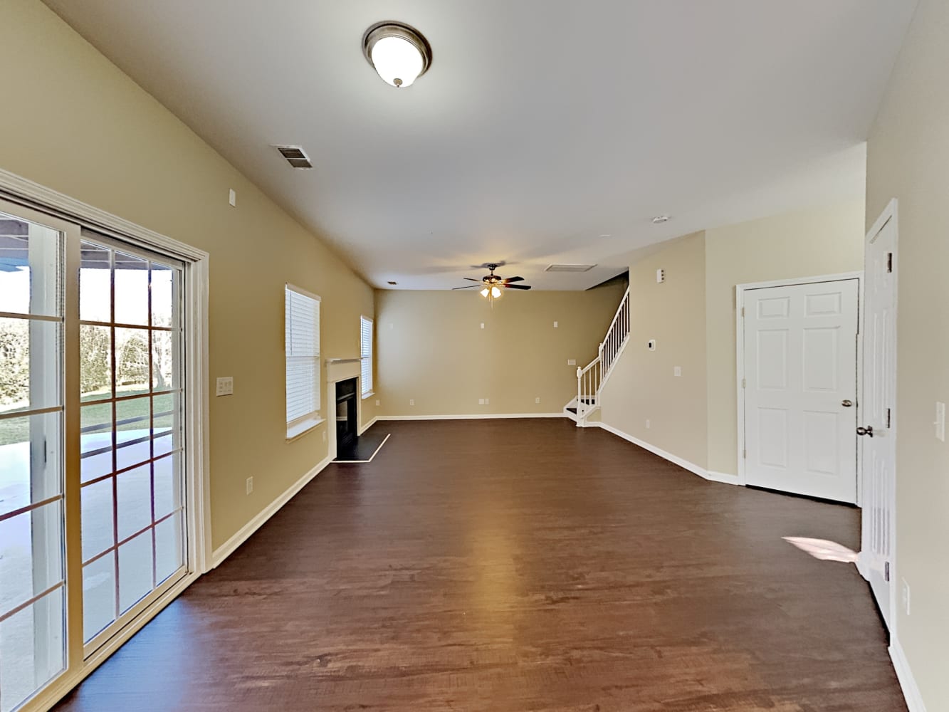 9018 Gailes Dr photo 4