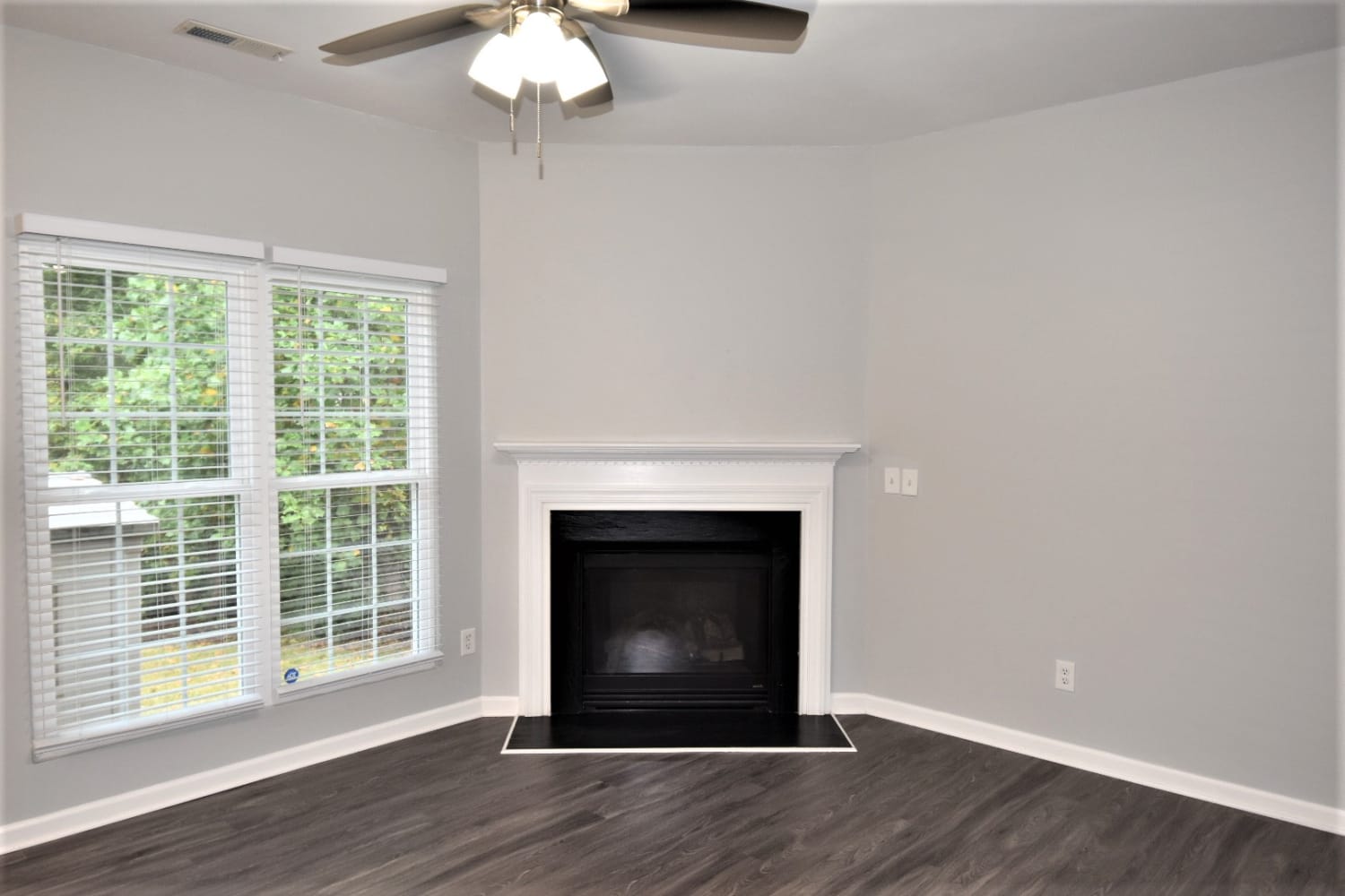 1101 Arbor Greene Dr photo 4