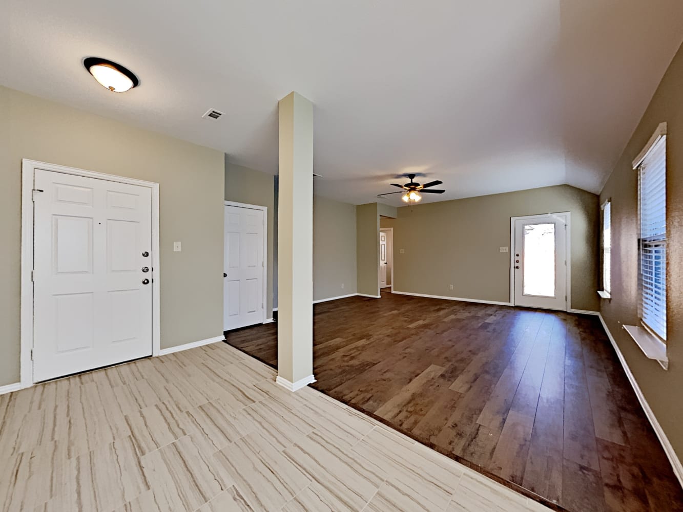 2308 Arrowhead Dr photo 5