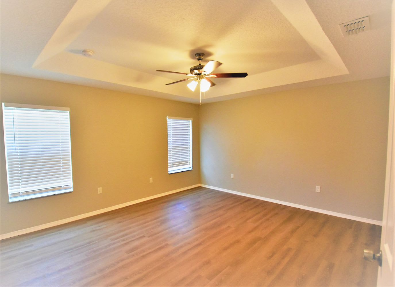 2306 Plantation Oak Dr photo 5
