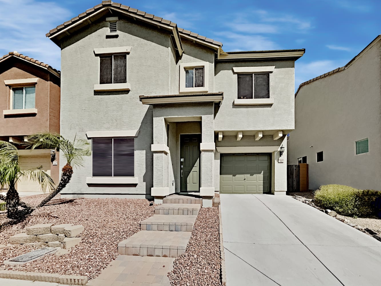 327 S Travis Mesa, AZ 85208 photo 2