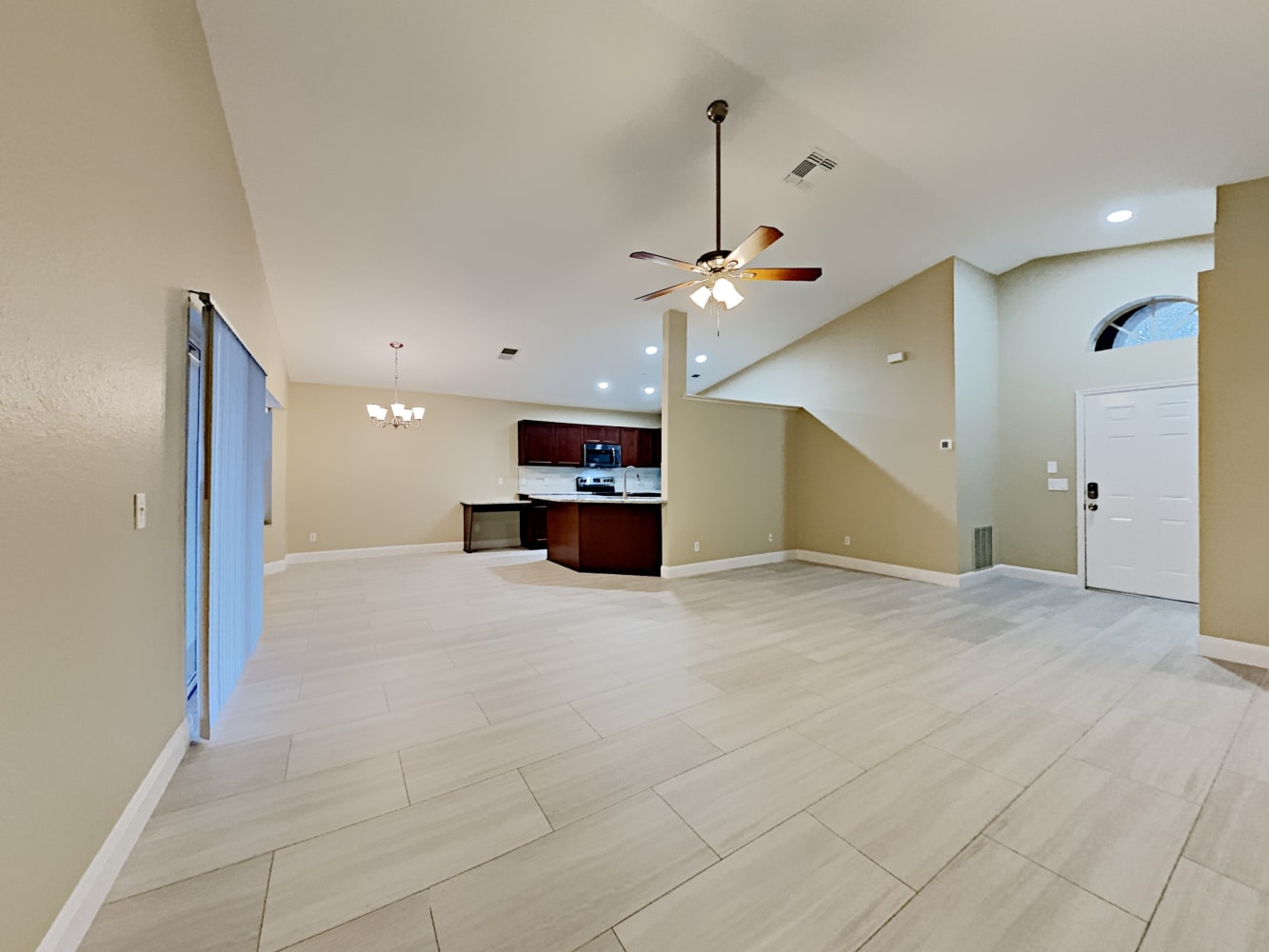 12863 Downstream Cir photo 5