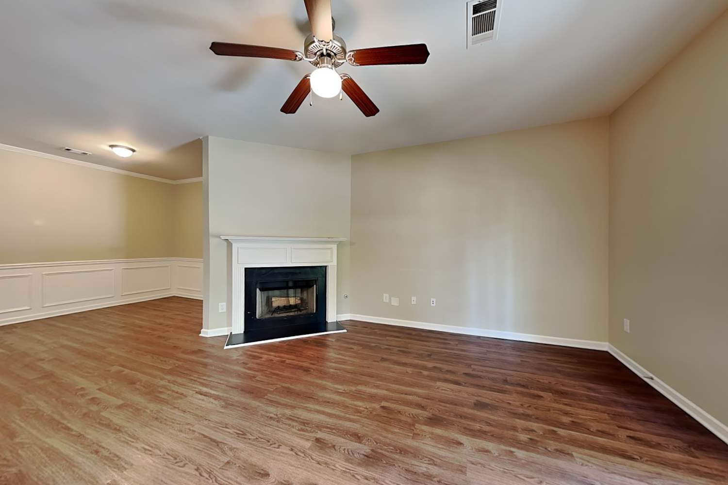 434 Orchid Ln photo 5