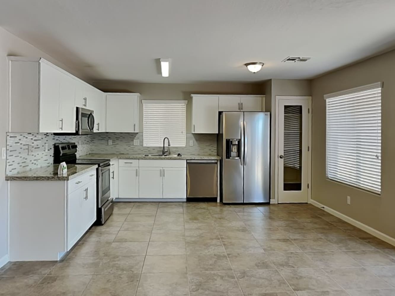 11012 E Aspen Ave photo 5