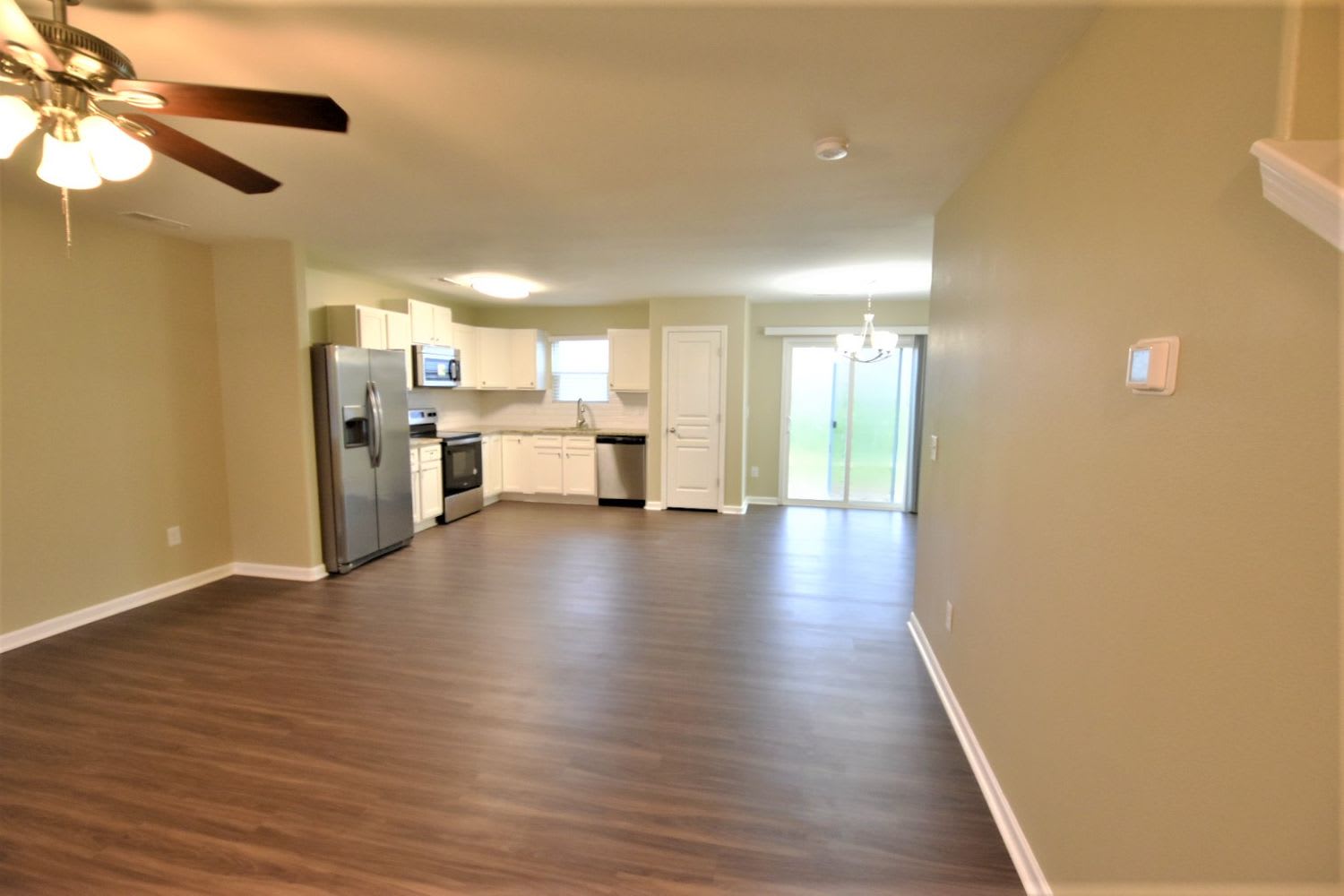 153 Steamboat Ln photo 3