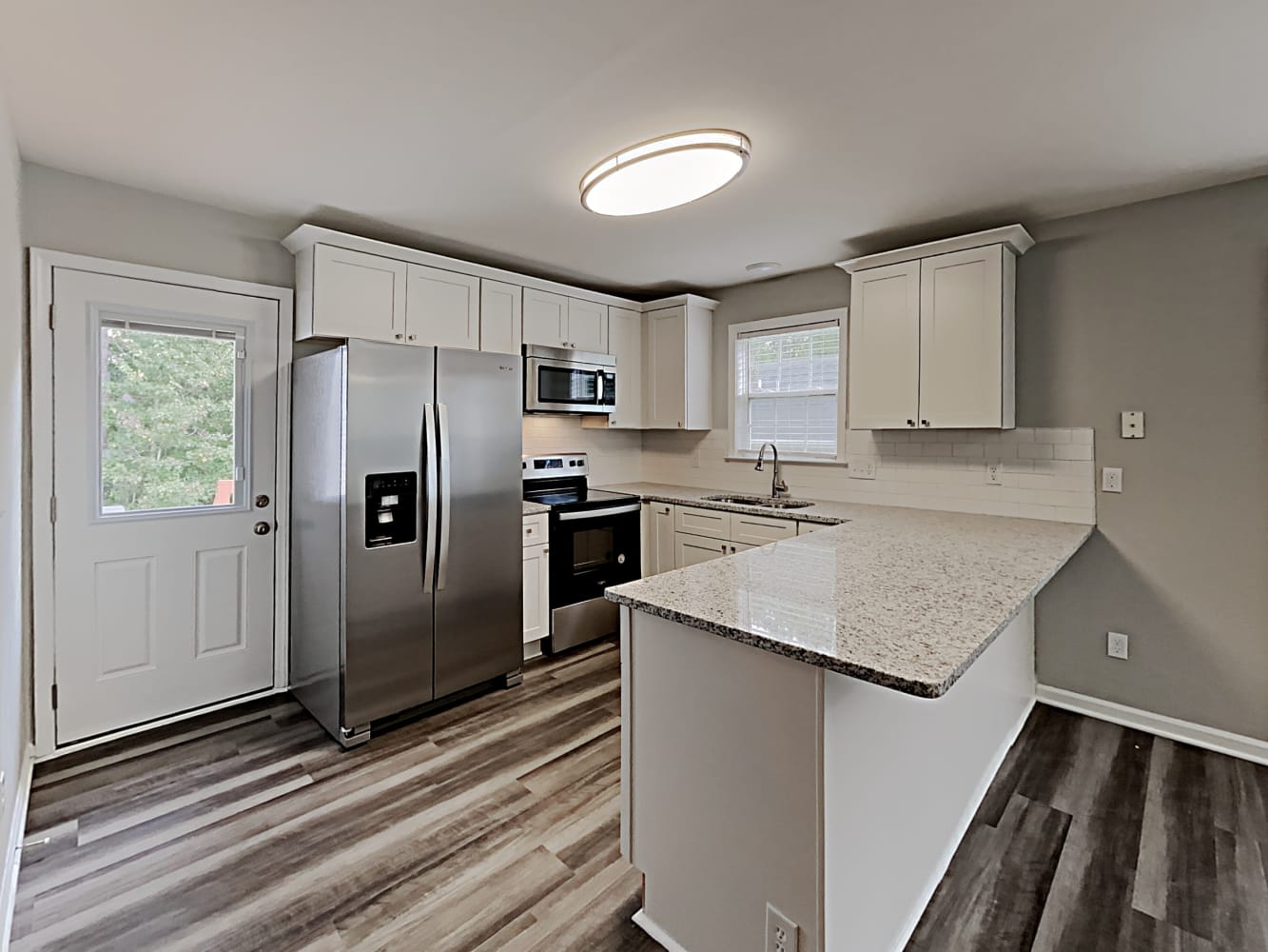 204 Zircon Ln photo 4