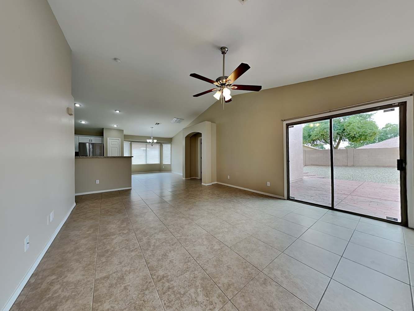 3122 S 93rd Ln photo 5