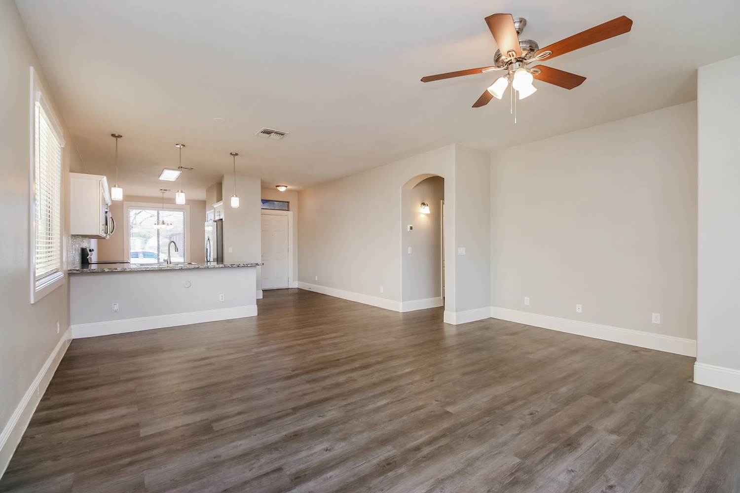 3713 W Glass Ln photo 5