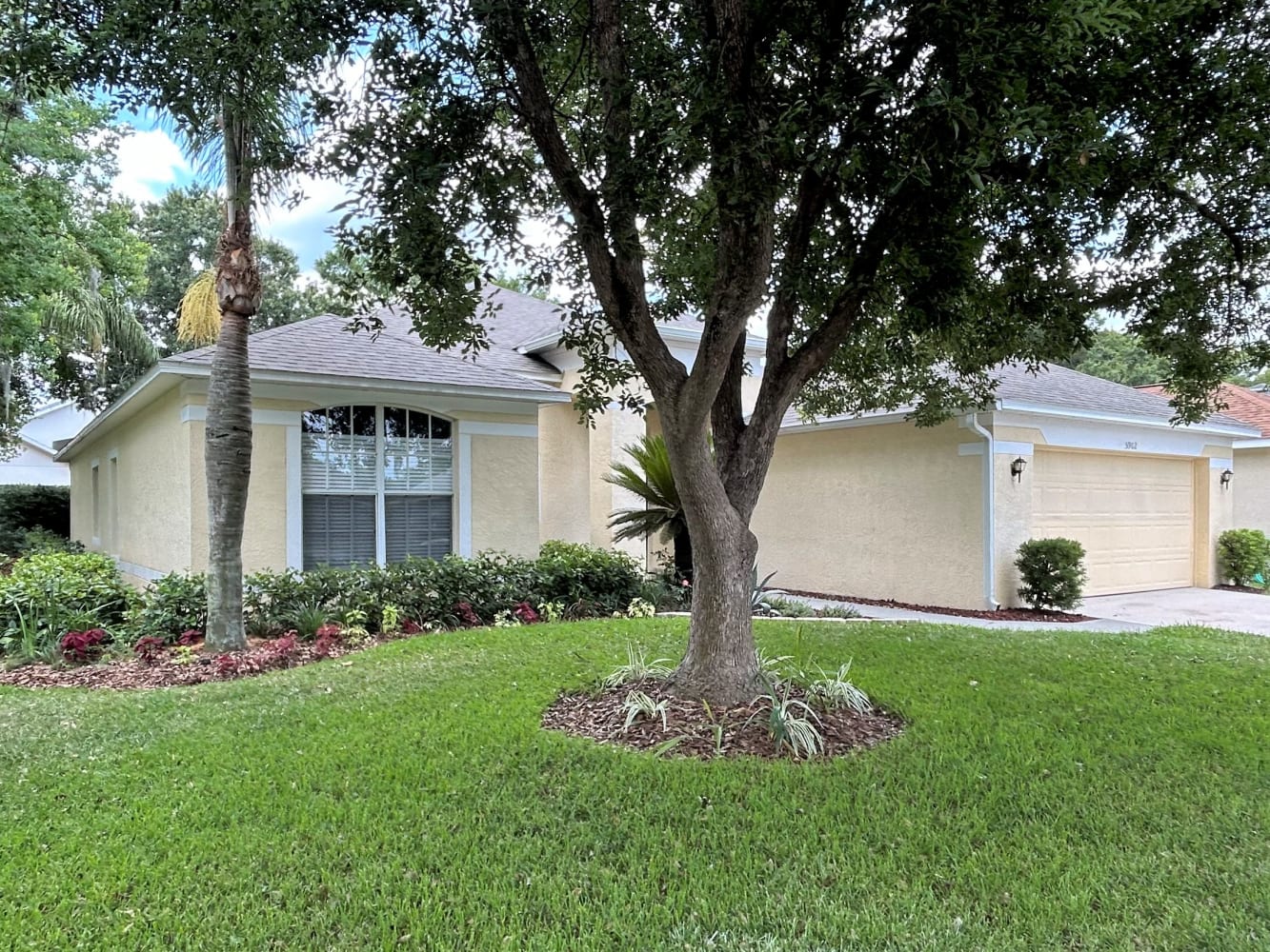 5902 Falconpark Ct photo 2