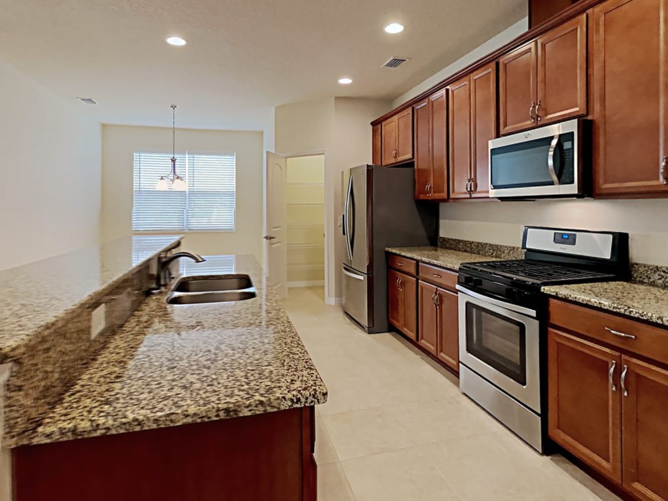 3305 Archdale St photo 5
