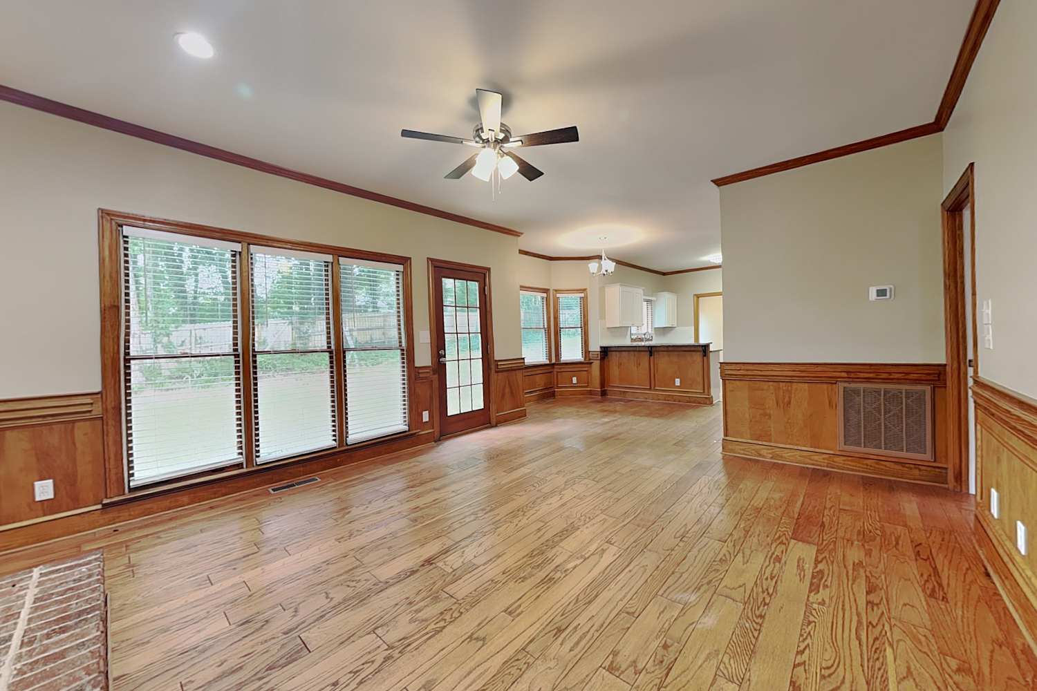 1002 Briarcliff Rd photo 5