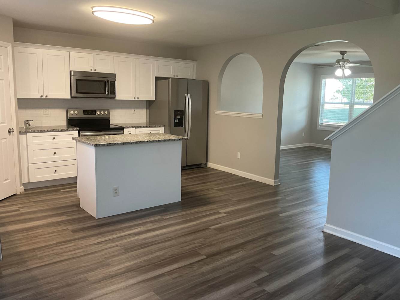 1508 Iron Dr photo 4