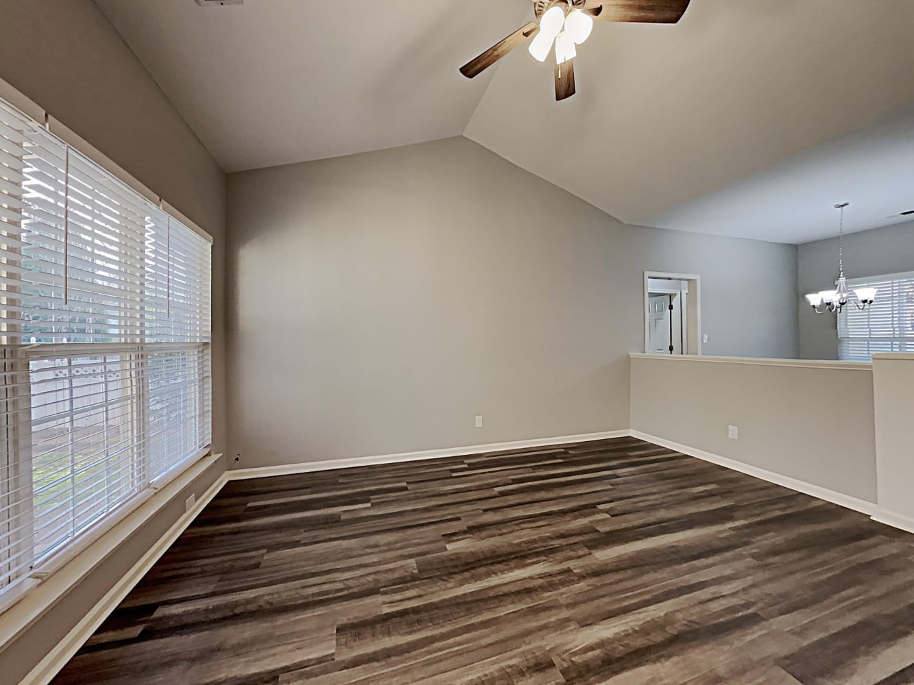 172 Devon Forest Dr photo 3