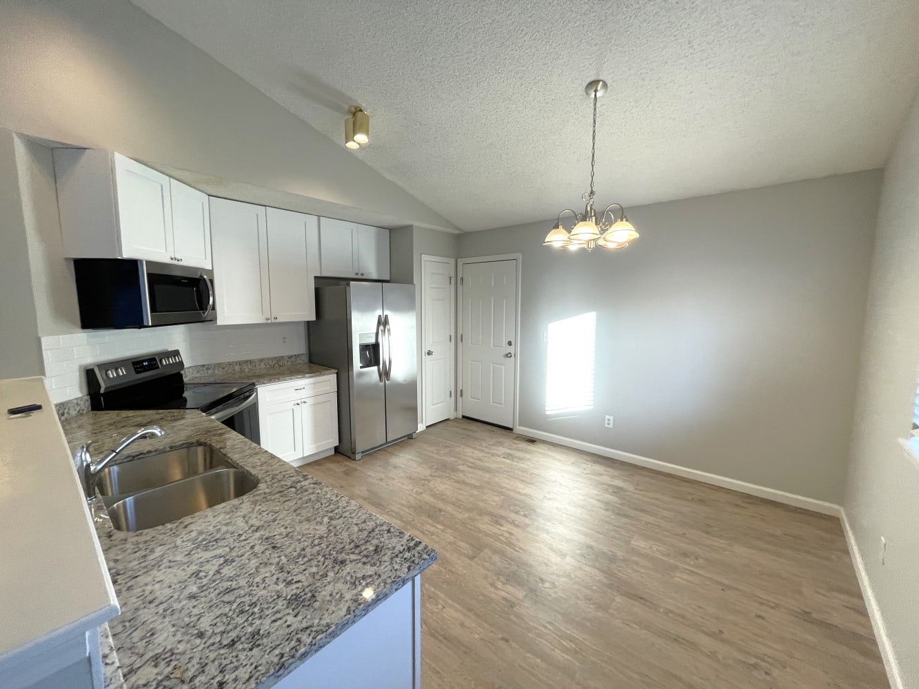 12191 Niagara Ct photo 5