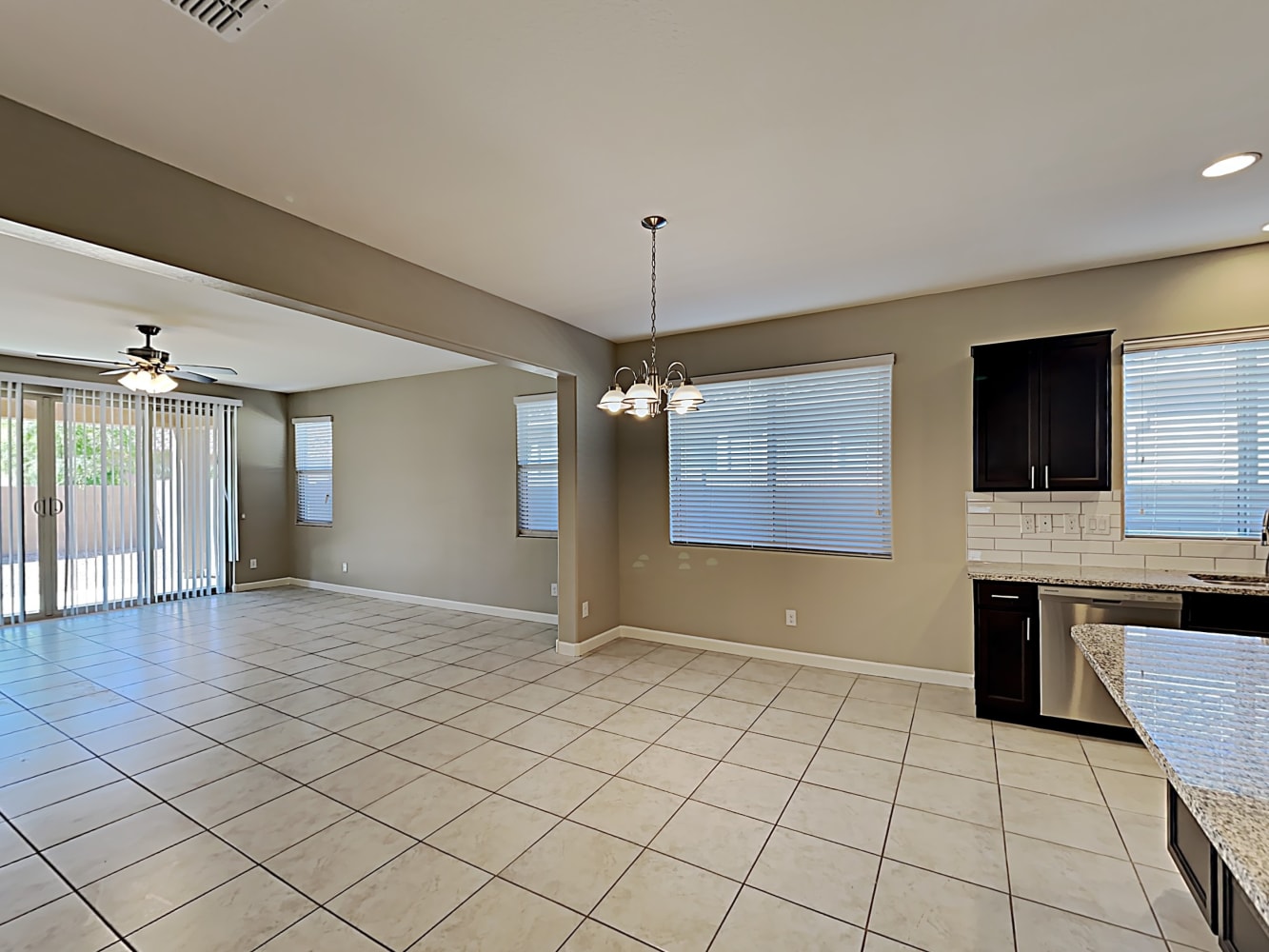 43927 W Caven Dr photo 3