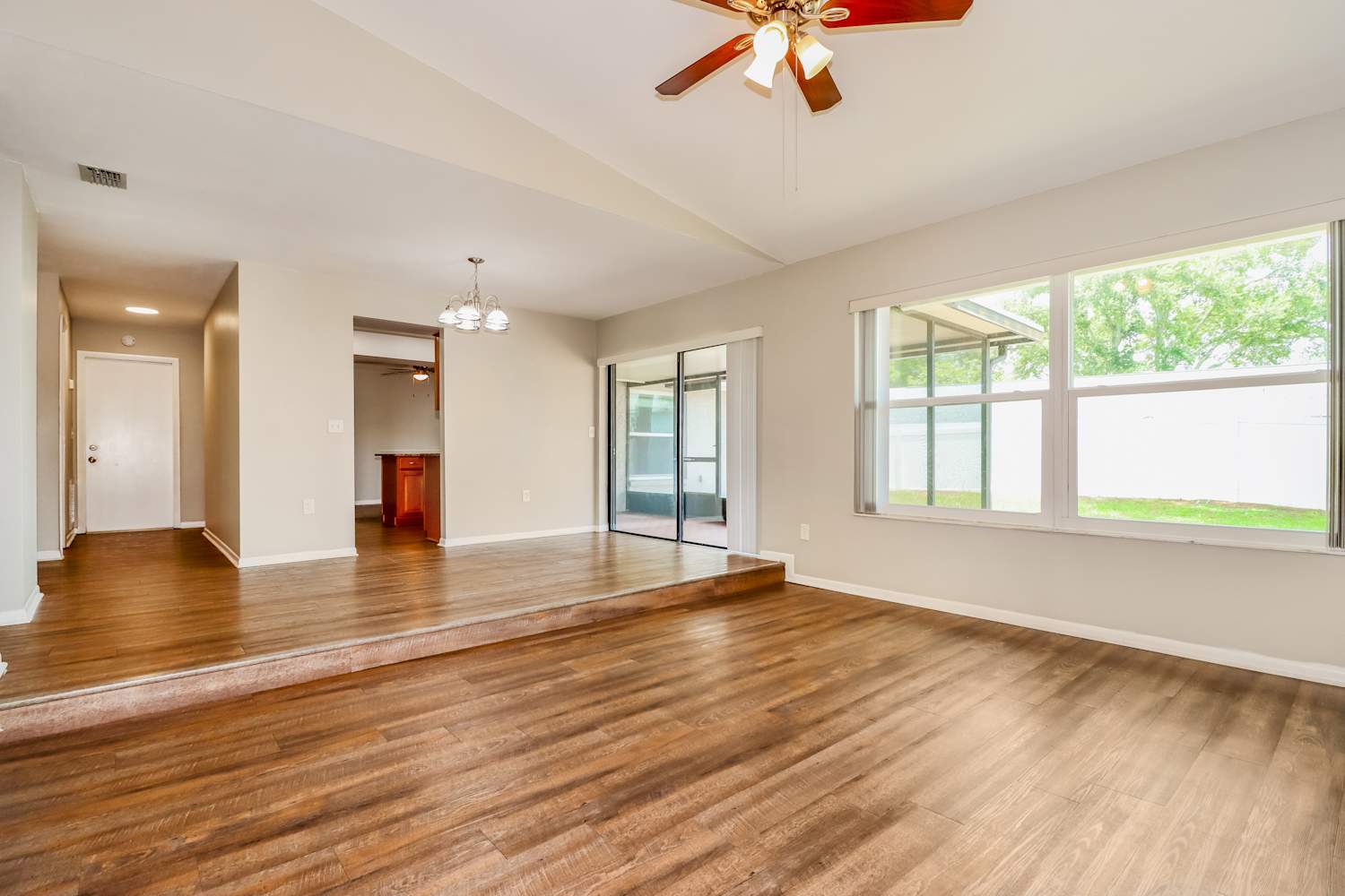 3909 Orchard Hill Cir photo 3