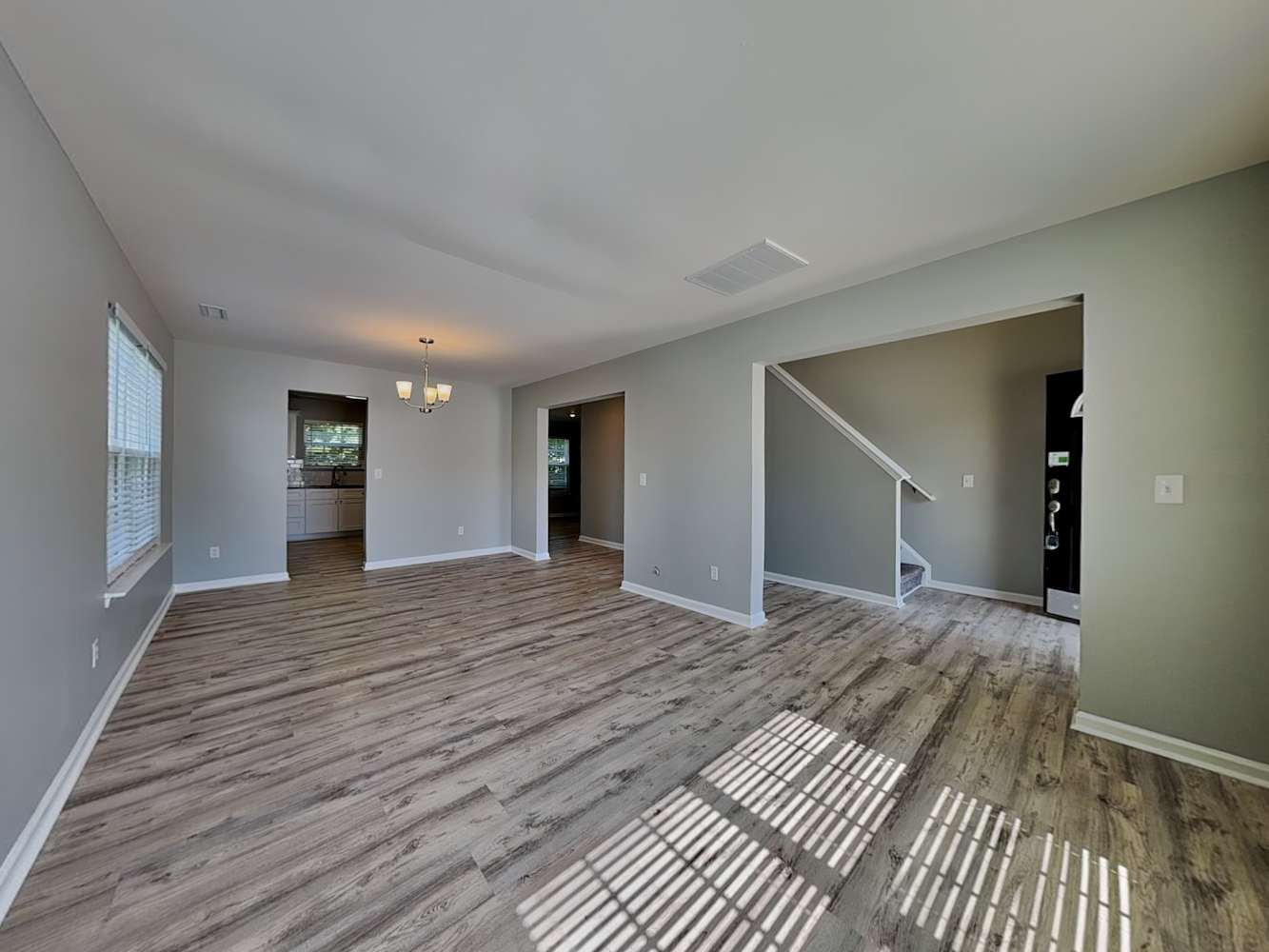 3920 Laurel Glen Dr photo 4