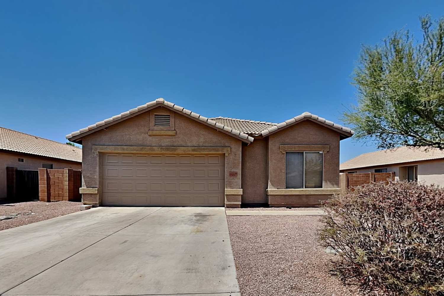 12218 W Hadley St Avondale, AZ 85323 photo 3